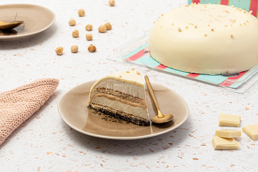 Detall del pastís de crema d'avellana blanca Hacendado, una de les darreres novetats disponibles a Mercadona