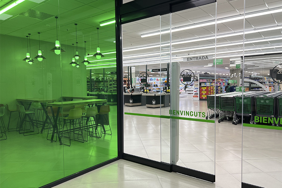 Nou supermercat de Mercadona a Barberà del Vallès (Barcelona)