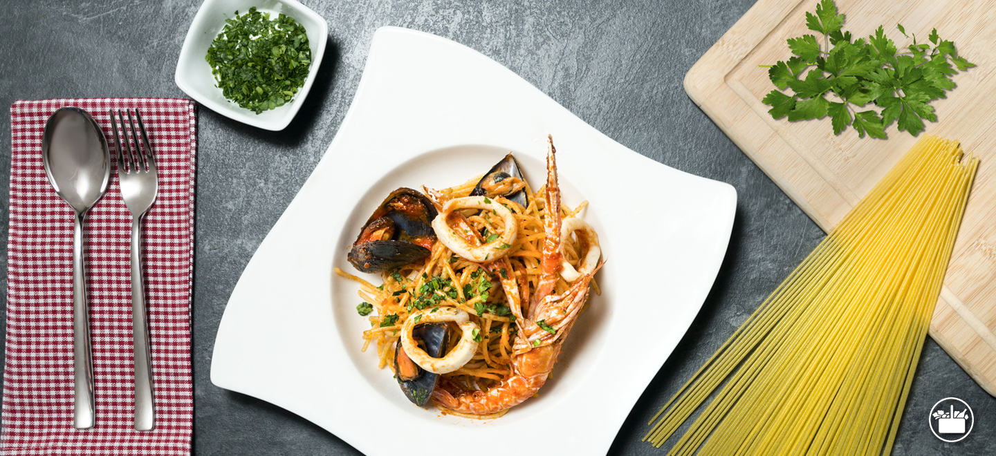 Els espaguetis sense gluten de Mercadona amb salsa marinera són una manera diferent de consumir peix: salsa de tomàquet amb calamar, musclos i escamarlans.