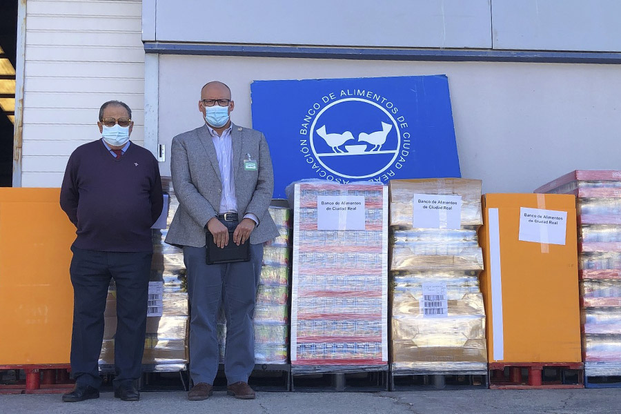 Lliurament de productes de primera necessitat de Mercadona al Banc d’Aliments de Ciudad Real
