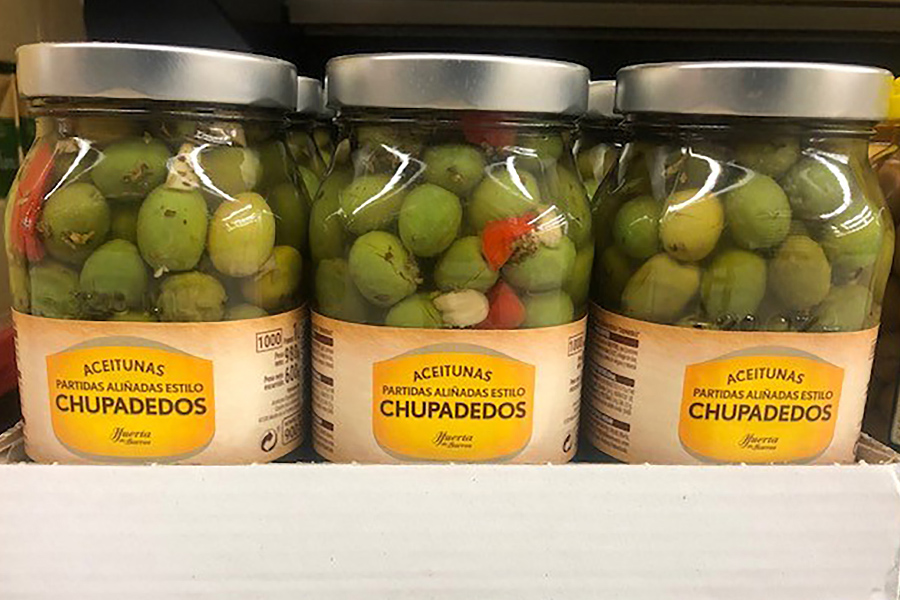 Olives Chupadedos al lineal d’un supermercat de Mercadona