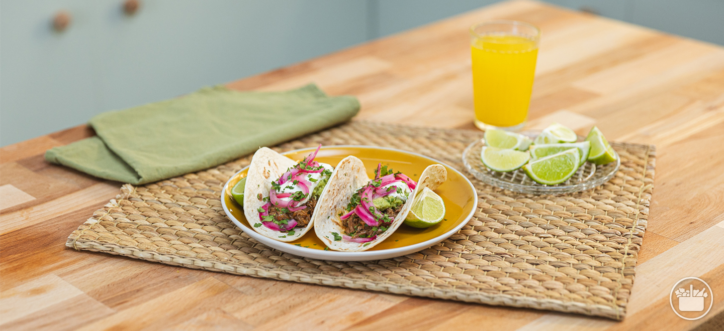 T'ensenyem a preparar la nostra recepta saborosa de tacos mexicans. És molt fàcil! 