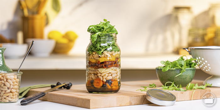 4 Recetas de ensaladas verticales (Jar salad): Ensalada de melocotón y rúcula
