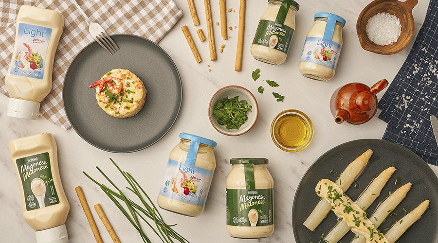 Formatos de mayonesas Hacendado con envases sostenibles disponibles en Mercadona
