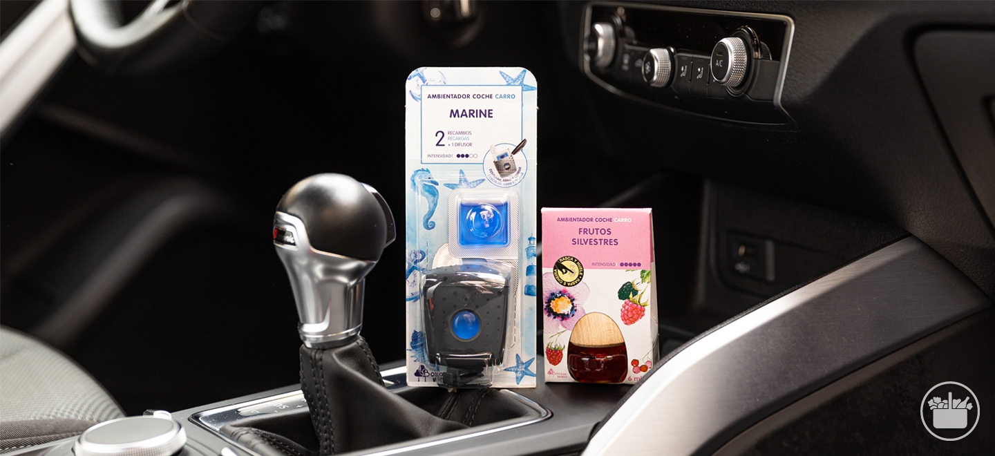 Aroma siempre fresco y agradable en tu vehículo con nuestros ambientadores de coche. 