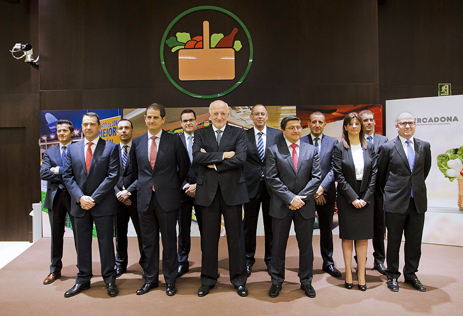 Juan Roig y los Miembros del Comité de Dirección de Mercadona durante la presentación de resultados de Mercadona de 2013.