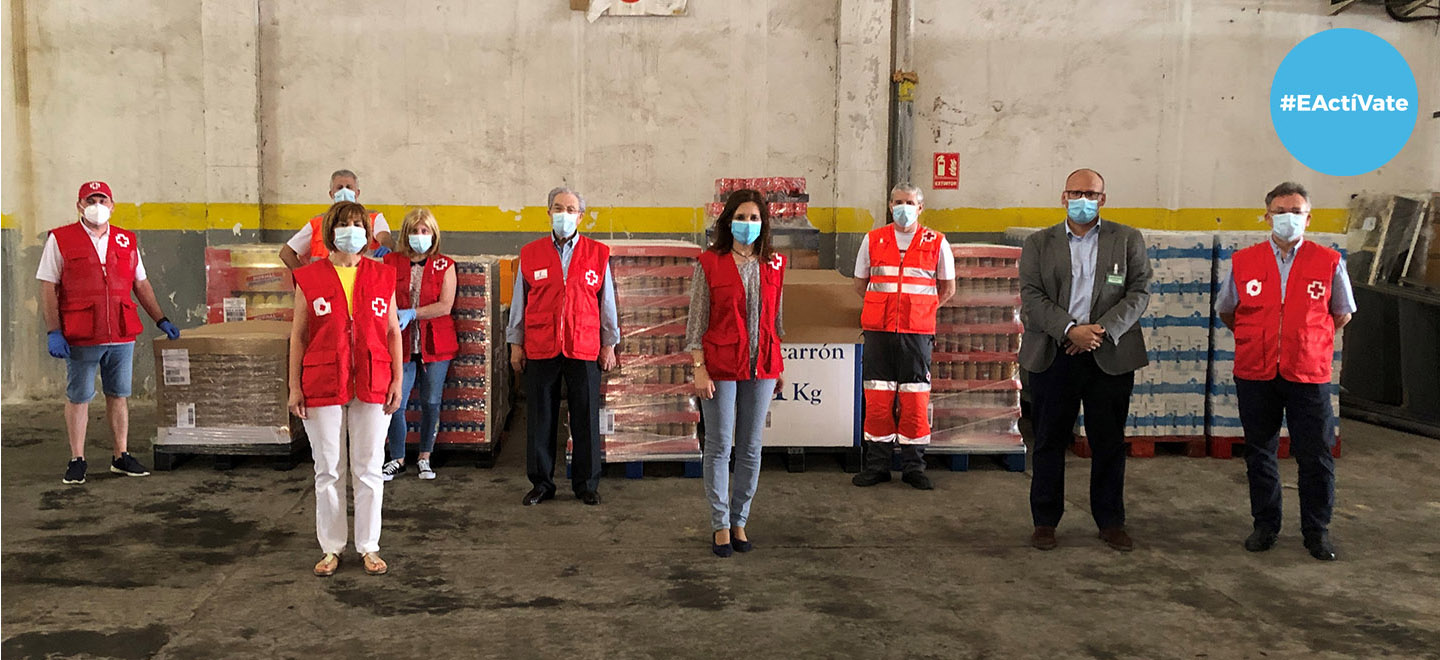 Entrega de produtos de primeira necesidade de Mercadona á Cruz Vermella de Ciudad Real