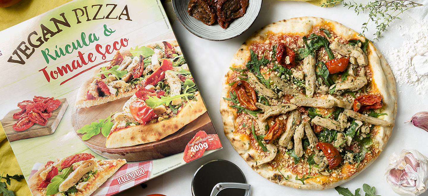 Proba a nosa nova Pizza vegana, deliciosa e diferente. Ideal para compartir con amigos ou familiares.