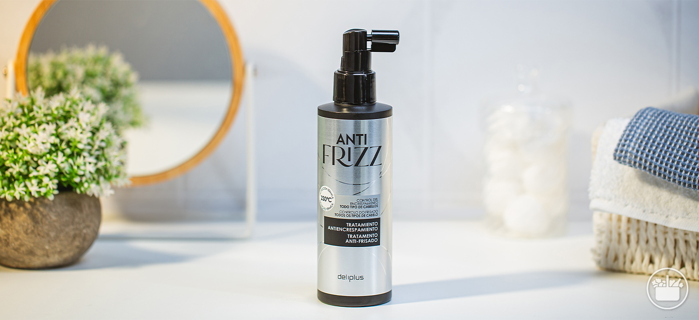 Et presentem Anti Frizz, tractament capil·lar antiencrespament, apte per a tota classe de cabells.