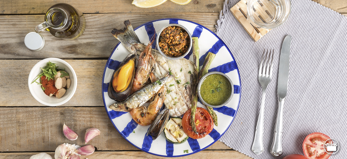 Per a este estiu et proposem fer una exquisida Graellada de peix i marisc que encantarà als teus familiars o amics.